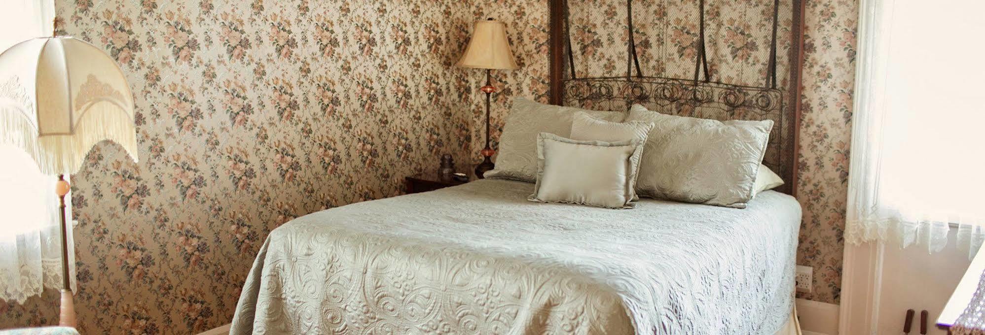 Bayside Bed And Breakfast Everett Esterno foto